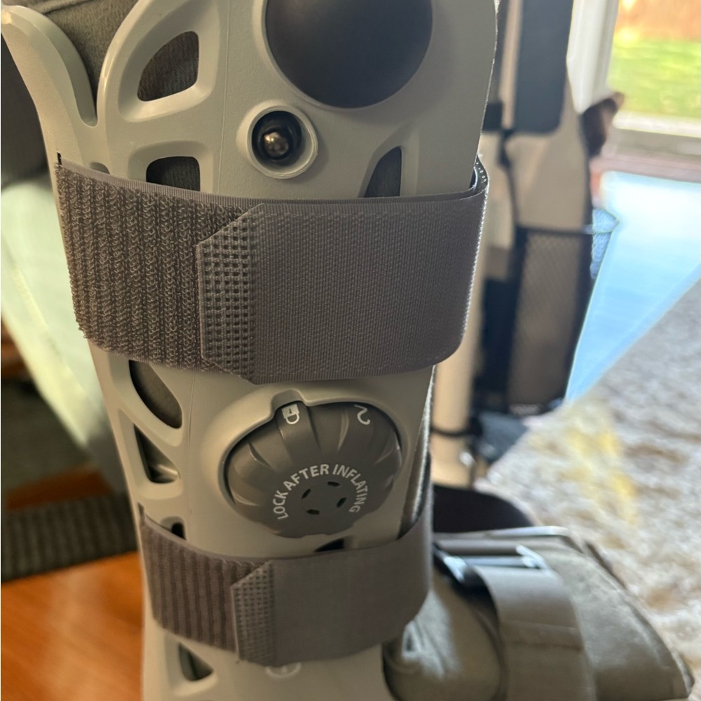 Aircast Soft Stride Walker Walking Boot Size Small - Picture 10 of 13